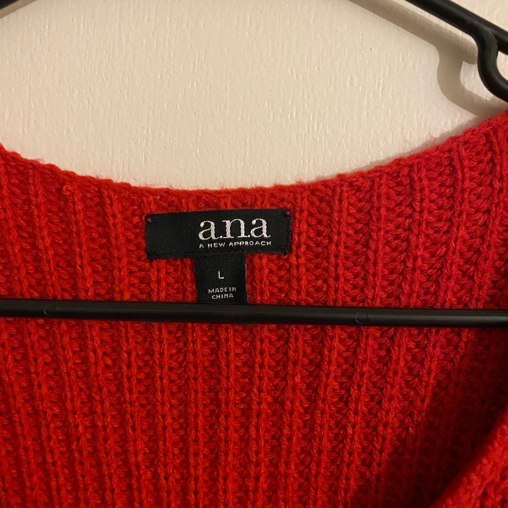 Sweater - Picture 3 of 4